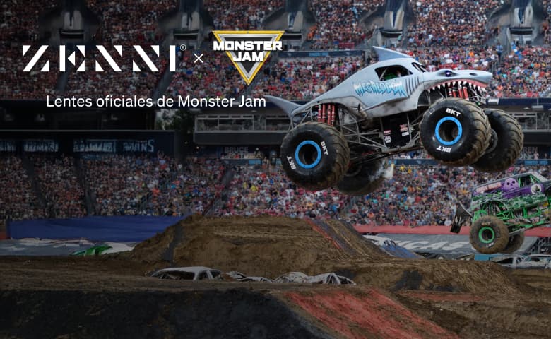 Los logotipos de Zenni y Monster Jam sobre una imagen de dos monster trucks en el aire en un espectáculo en una pista.