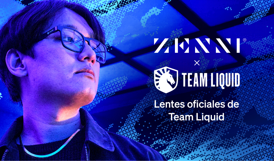 El logotipo de Zenni y el logotipo de Team Liquid (una ilustración de un caballo en un escudo junto a un texto blanco estilizado), junto a la primera foto de un jugador masculino mirando hacia la derecha, sobre un fondo azul brillante y texturizado.