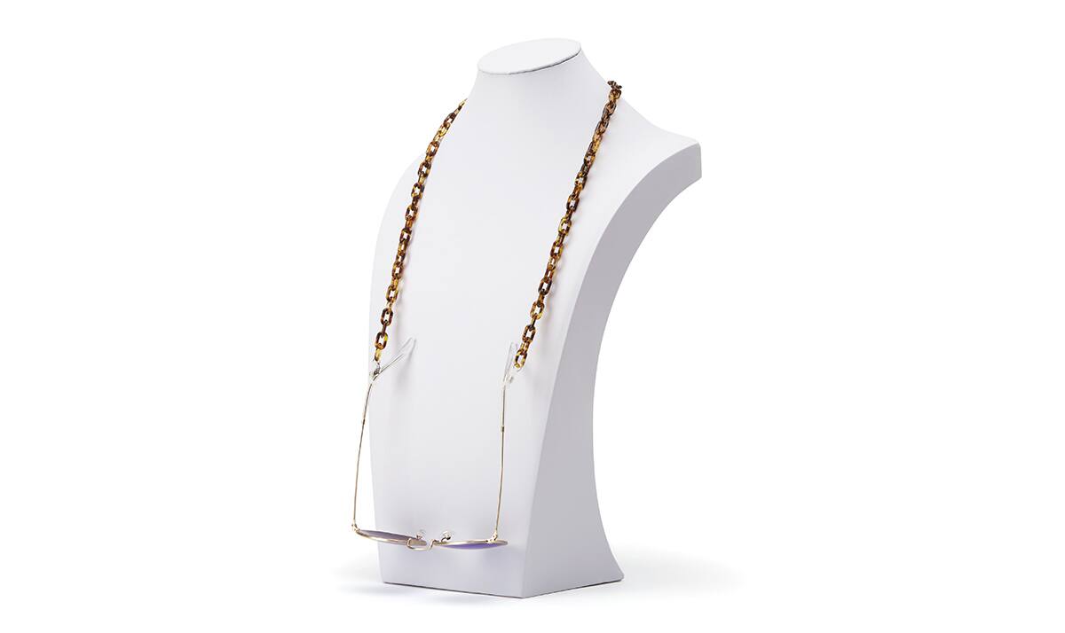 Tortoiseshell Oval Link Eyeglass Chain-angle-view-02