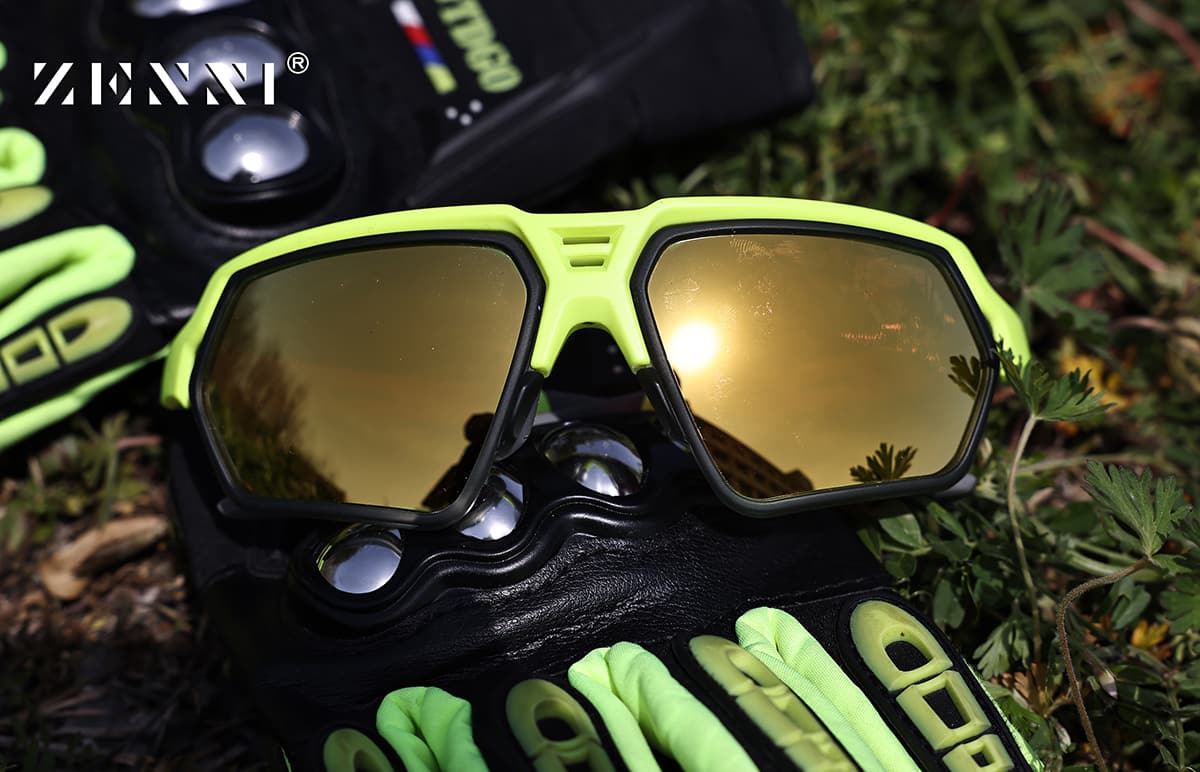Image of Zunnies - Wrap-Around Sunglasses
