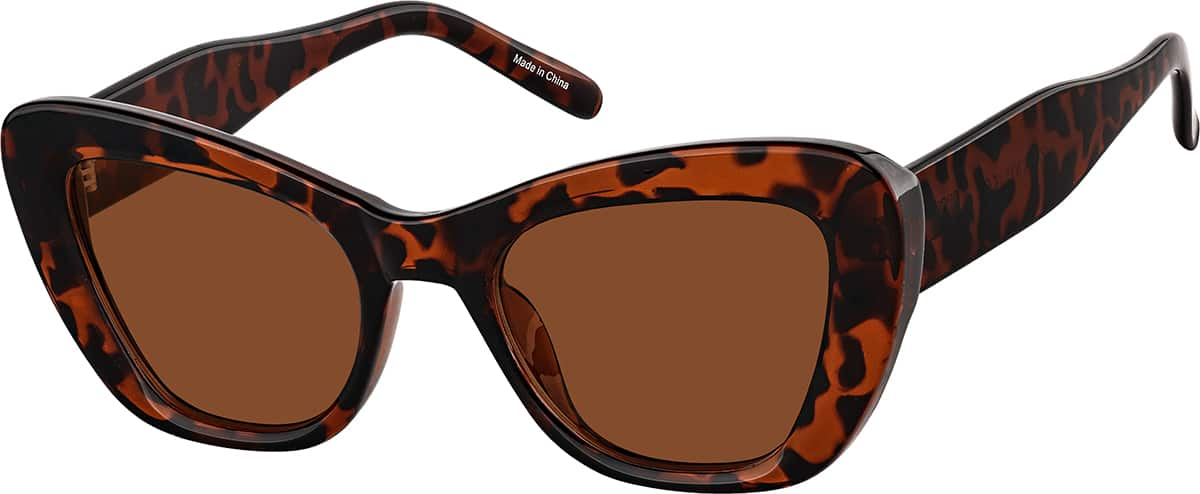 Angle view of Cat-Eye Sunglasses 1167425 in Tortoiseshell