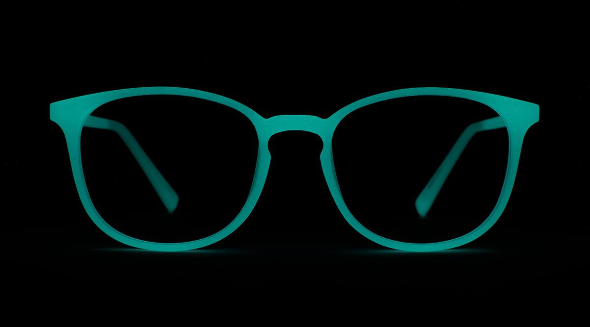 Glow-in-the-Dark Round Glasses 2029150