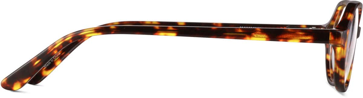 Side view of Retreat 4429625 in Tortoiseshell