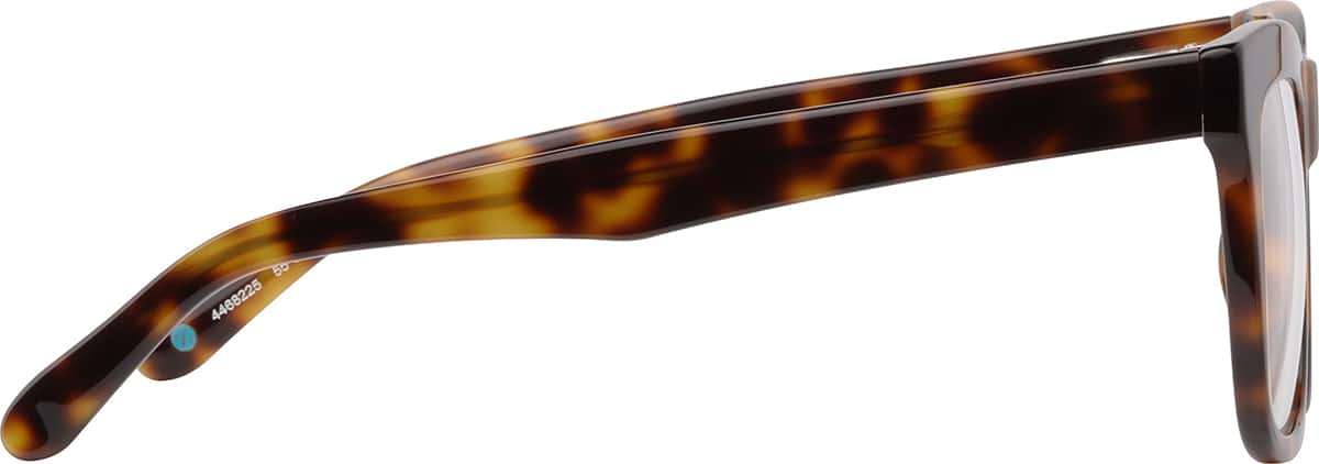 Side view of Vista  4468225 in Tortoiseshell