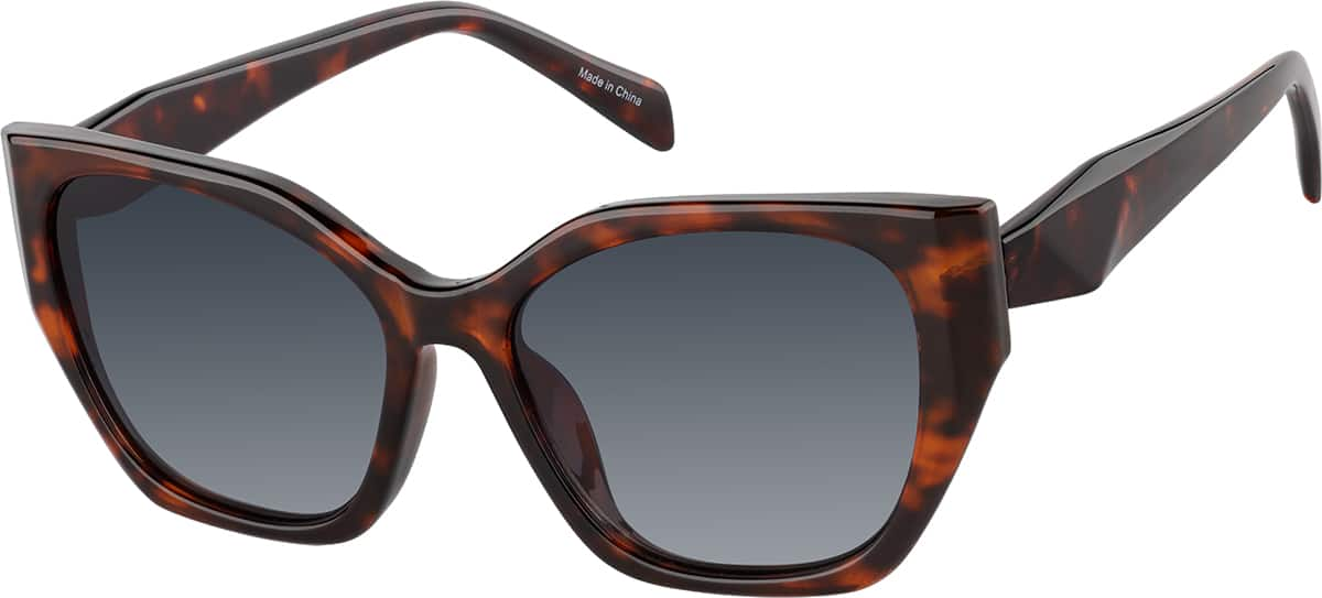 Angle view of Cat-Eye Sunglasses T02322512 in Tortoiseshell